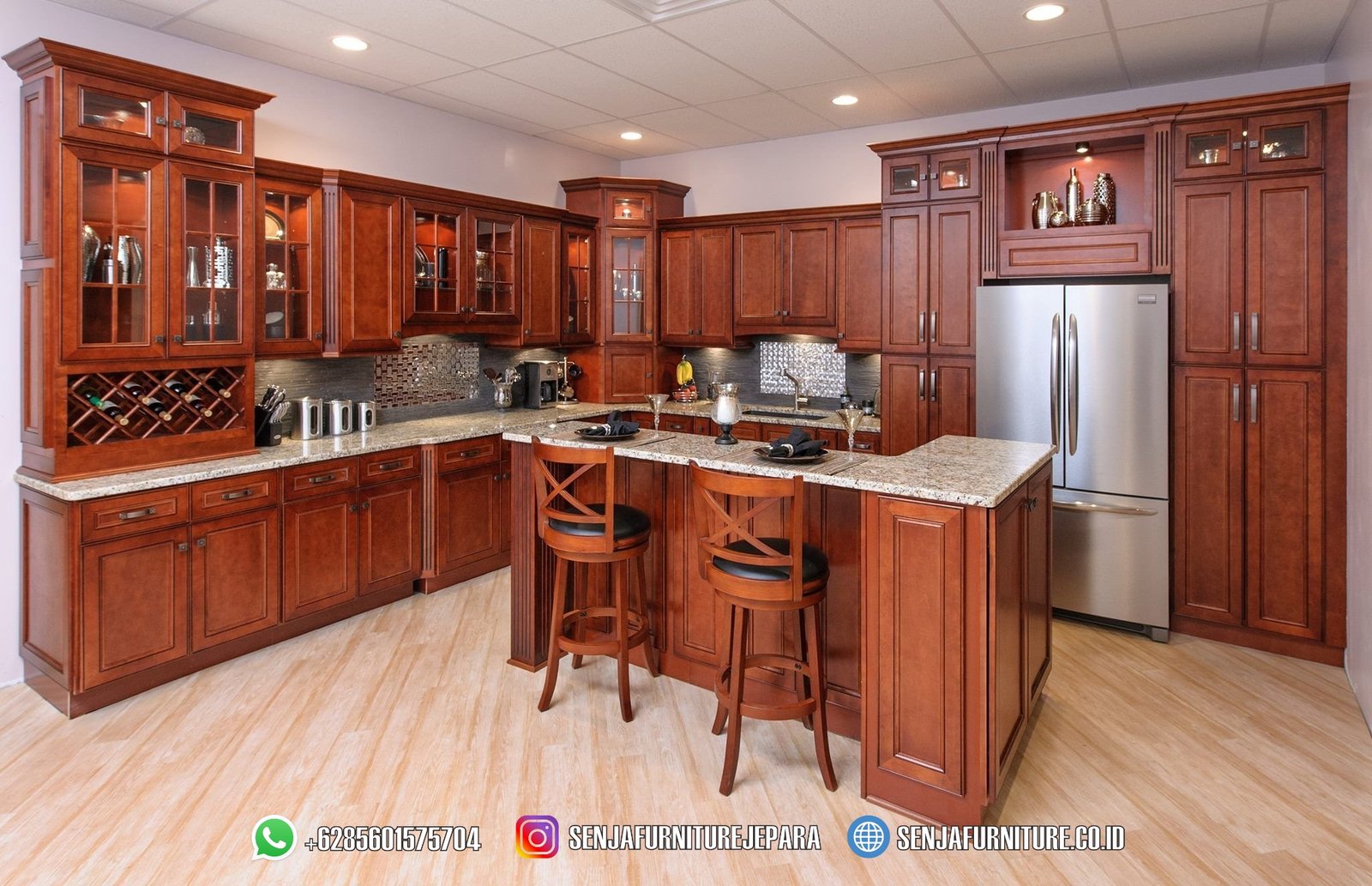 Dapur Kitchen Set Klasik Minimalis dengan Mini Bar Kitchen Set Klasik, Kitchen Set Mewah, Kitchen Set Jati, Kitchen Set Minimalis, Kitchen Set Klasik Modern, Kitchen Set Klasik Putih, Desain Kitchen Set Klasik, Kitchen Set Duco, Kitchen Set Mewah Elegan, Kitchen Set Klasik Eropa, Kitchen Set American Classic, Classic Kitchen Set, Kitchen Set Eropa Style, Model Kitchen Set