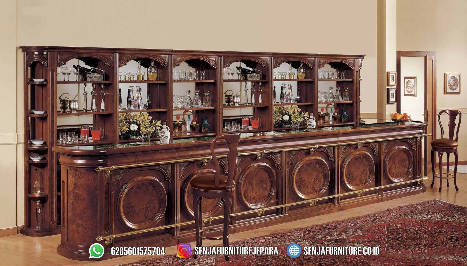 Custom Meja Bar Klasik Panjang Full Jati Kualitas Terbaik Meja Bar Klasik, Meja Bar Mewah, Meja Bar Kayu Jati, Meja Bar Ukir, Meja Bar Klub, Meja Bar Restoran, Desain Meja Bar, Meja Bar Lounge, Interior Meja Bar