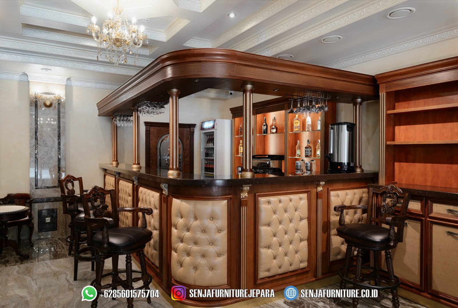 Ruang Meja Bar Klasik Rumah Mewah Antik Finish Meja Bar Klasik, Meja Bar Mewah, Meja Bar Kayu Jati, Meja Bar Ukir, Meja Bar Klub, Meja Bar Restoran, Desain Meja Bar, Meja Bar Lounge, Interior Meja Bar