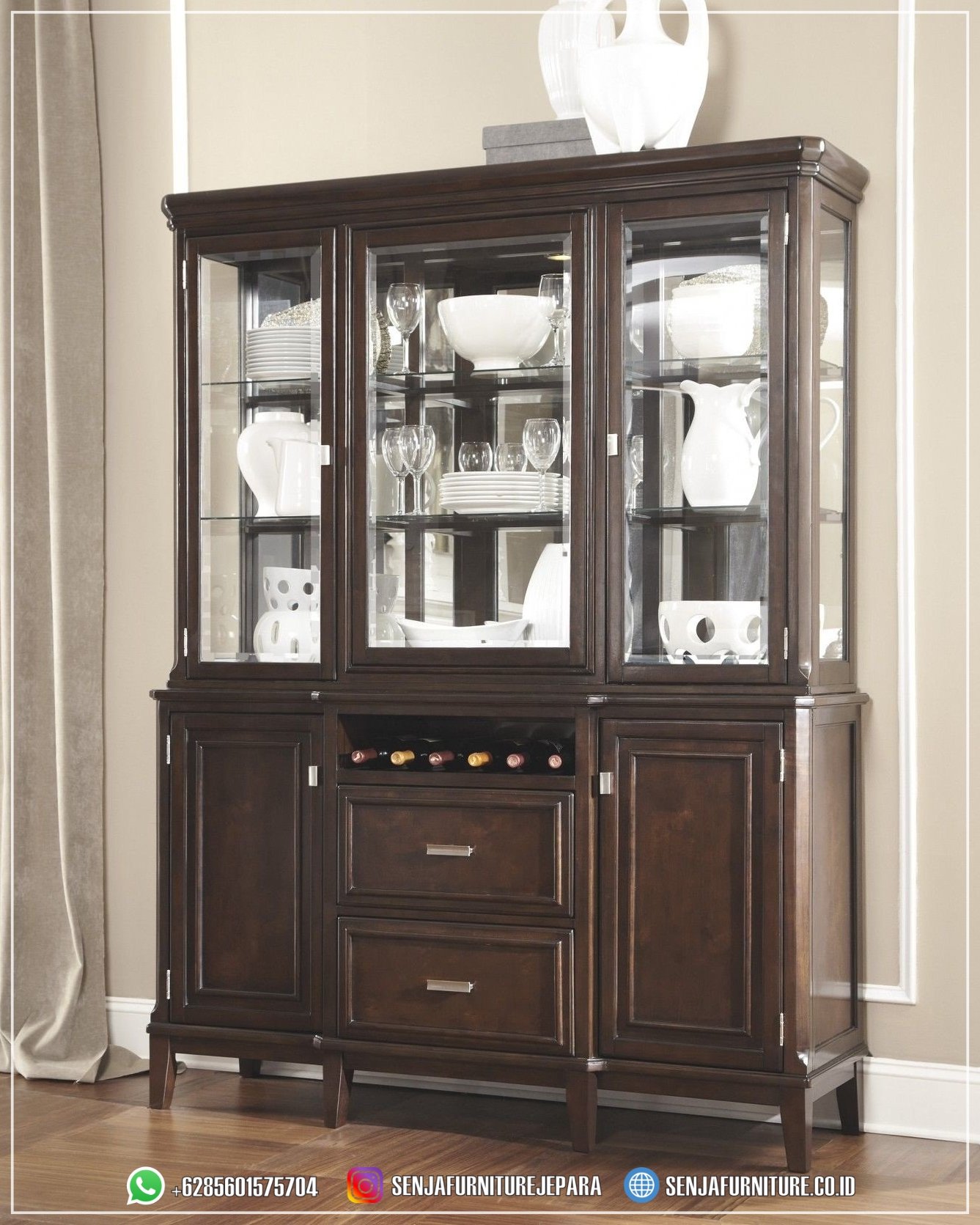 Cabinet Lemari Hias Kaca Simple Modern Desain Solid Jati Lemari Hias Kaca, Lemari Hias Mewah, Lemari Hias Klasik, Lemari Hias Ruang Tamu, Lemari Hias Minimalis, Lemari Hias Sudut, Lemari Hias TV, Lemari Hias Kayu Jati, Bufet Lemari Hias, Model Lemari Sudut, Lemari Hias Terbaru